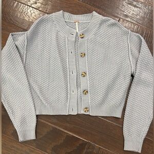 Cropped Light Gray Knit Button-Front Sweater Cardigan